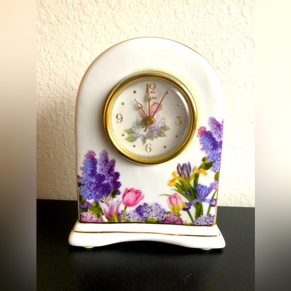 Linden Clock - Picture 1 of 6